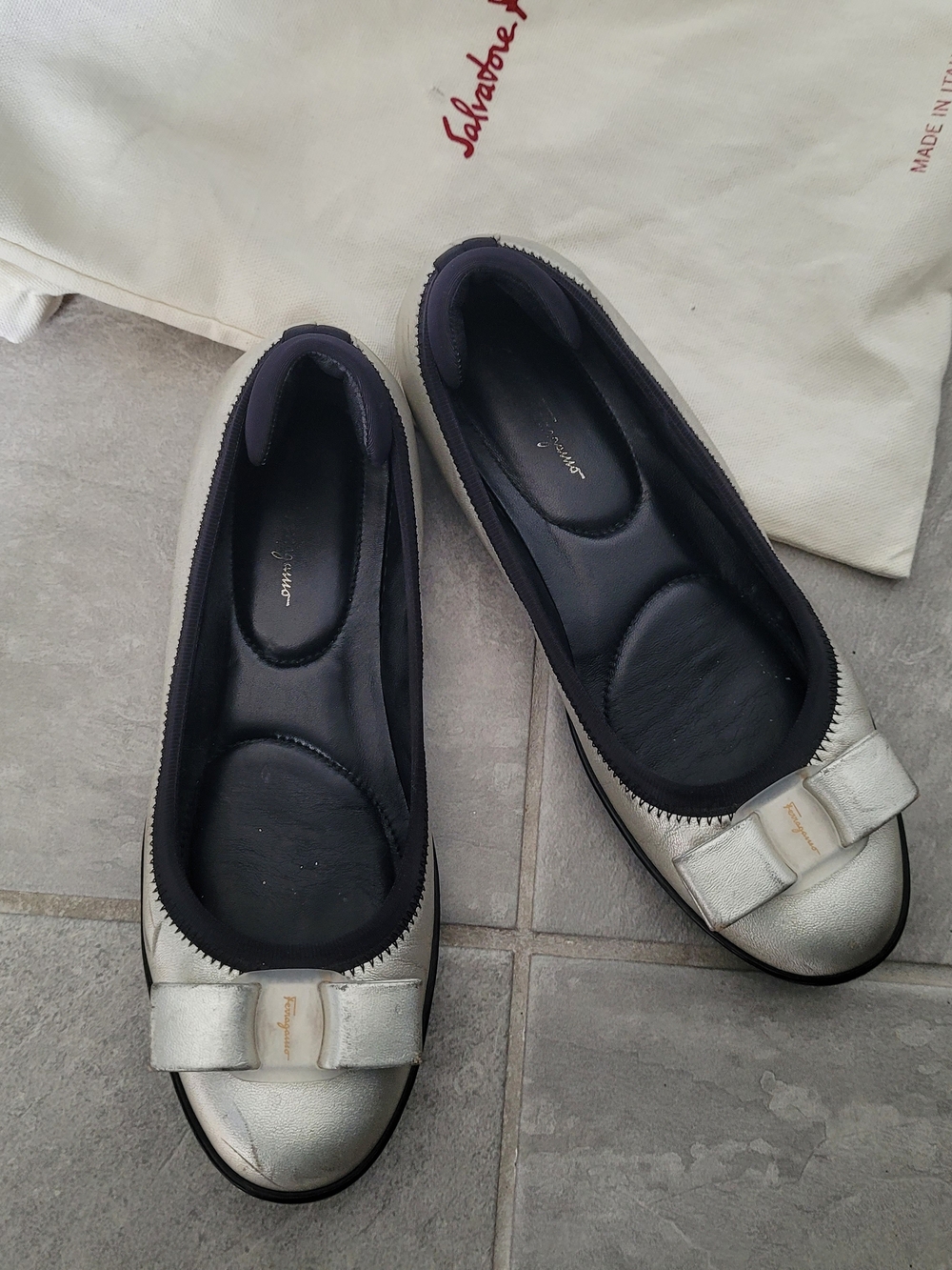 Salvatore Ferragamo Silver Vara Bow Ballet Flats